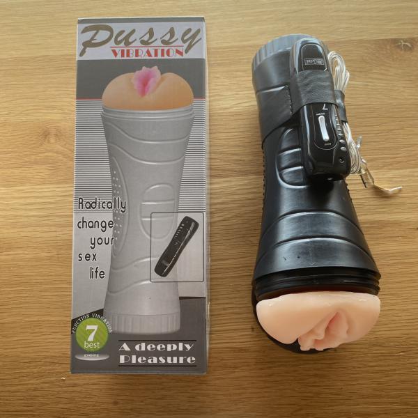 Âm đạo giả đèn pin Pussy 7 chế độ rung, mềm mịn như thật