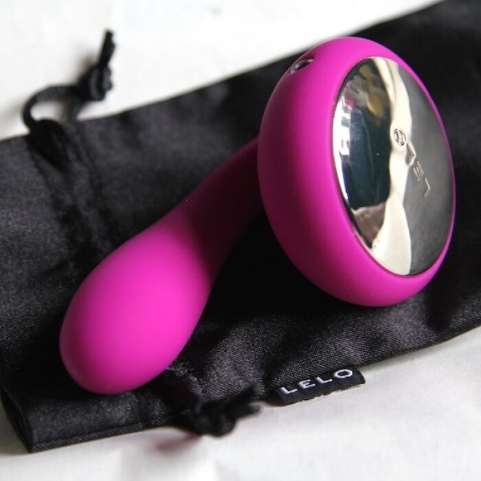 Máy rung massage điểm G 2 đầu ngoáy 360 độ Lelo Tara siêu cao cấp