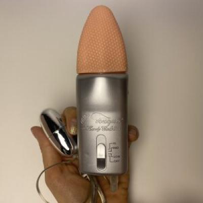 Lưỡi liếm kèm trứng rung Mini Tongue dùng pin